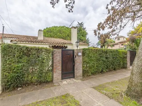 Casa - Venta - Argentina, Ezeiza - STANISLAO DEL CAMPO 51