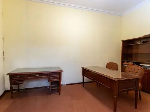 Casa 9 ambientes con 6 baños
