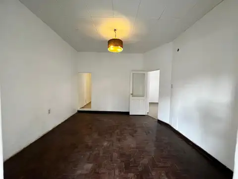 Depto Tipo Casa en Alquiler de 2 ambientes