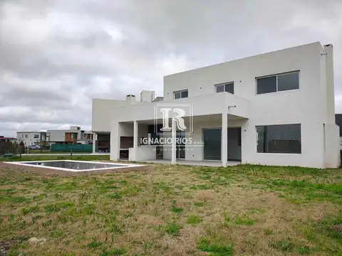 Casa  en Venta en Riberas, Puertos, Escobar