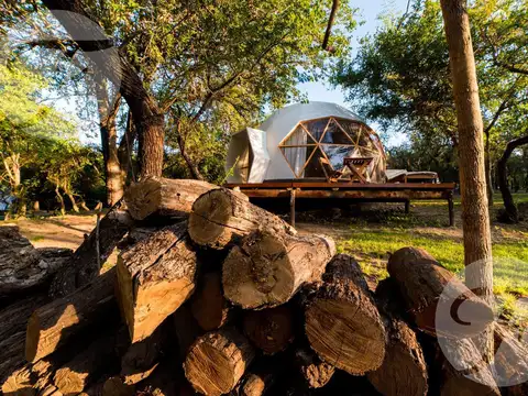 Complejo de Glamping de Lujo en Venta en Amboy, Córdoba – 23 ha con Domos, Río y Spa
