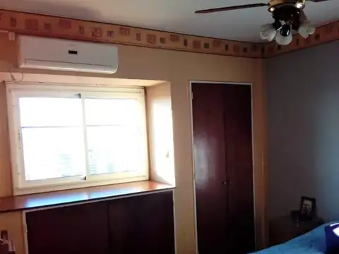 EXCELENTE DEPARTAMENTO 3 AMB CON BAULERA. ESCUCHA OFERTA.