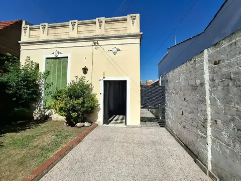 Depto Tipo Casa 4 ambientes con 1 baño