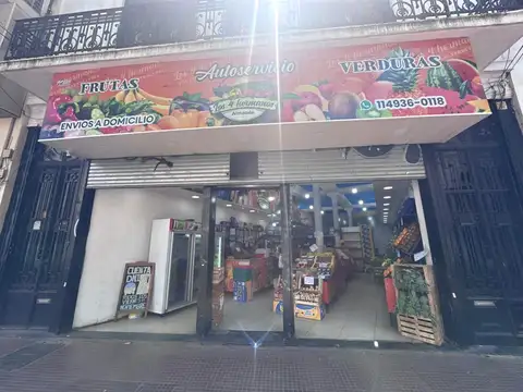 EXCELENTE LOCAL EN ALQUILER SOBRE AV. CORRIENTES - SIN EXPENSAS