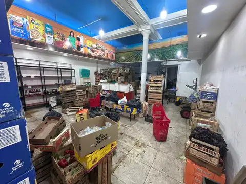 EXCELENTE LOCAL EN ALQUILER SOBRE AV. CORRIENTES - SIN EXPENSAS