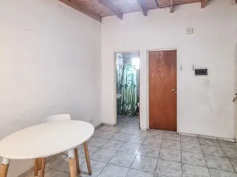 Depto Tipo Casa en Alquiler de 1 dormitorio