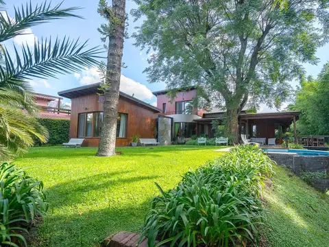 CASA EN VENTA B° MIRADORES I BECCAR  S/LA BARRANCA