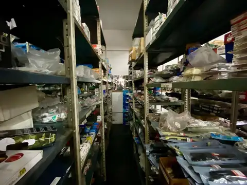 Local en Venta en Cinco Esquinas, USD 150.000