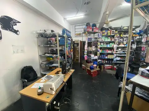 ESQUINA EN VENTA CASA LOCALES DEPARTAMENTO COCHERA