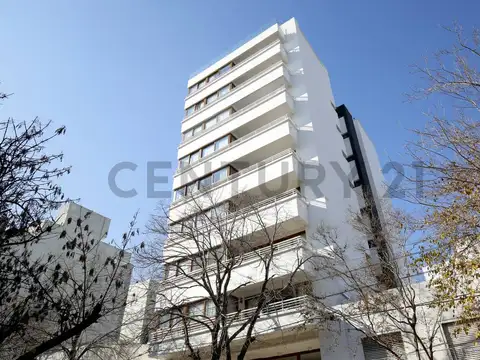 Venta departamento en La Plata 1 dormitorio con balcón