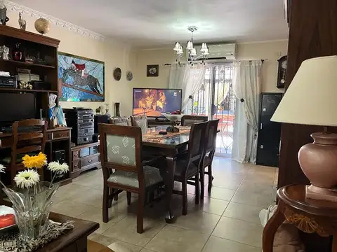 Casa en Venta en Castelar, USD 229.000