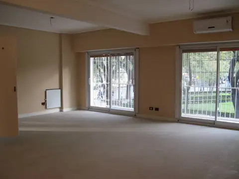 EXCELENTE DEPARTAMENTO 3 AMB. CON COCHERA Y BAULERA-