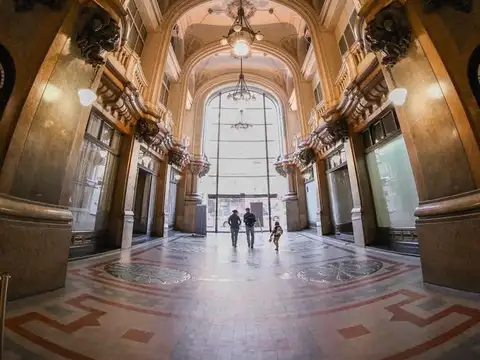 Palacio Barolo oficinas 47m2 69000 usd más cuotas fijas