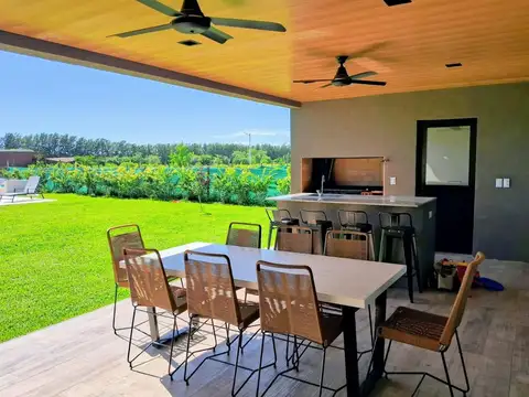 Casa en Alquiler en Monet Barrio Privado, USD 1.300