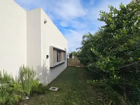Casa en Alquiler de 4 dormitorios