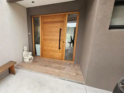 Casa en Alquiler de 4 dormitorios