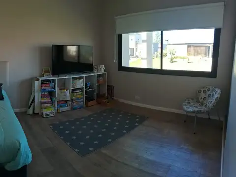 Casa en Alquiler de 4 dormitorios