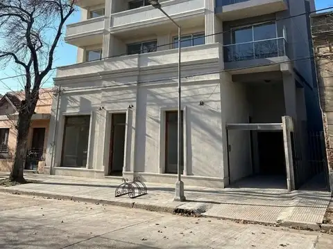 Edificio CENTRA- desde el pozo!