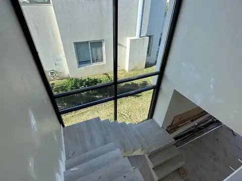 Venta Casa 4 ambientes en Castaños