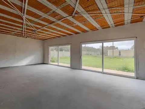 Casa 3 ambientes con 1 baño