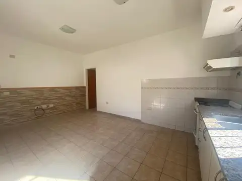 Depto Tipo Casa en Alquiler de 2 dormitorios