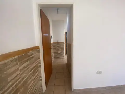 Depto Tipo Casa en Alquiler en La Plata, $ 650.000