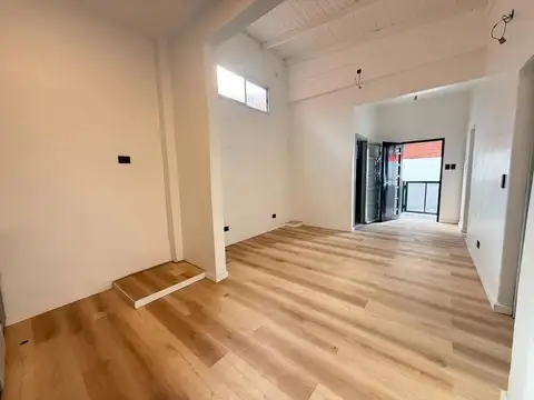Depto Tipo Casa 3 ambientes con 1 baño