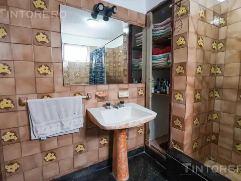 Depto Tipo Casa 5 ambientes con 2 baños