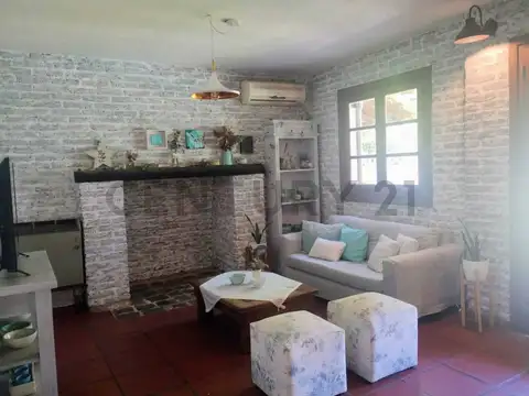 Casa 4 ambientes con 1 baño