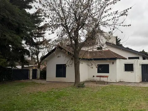 Casa en Alquiler en City Bell, Partido de La Plata