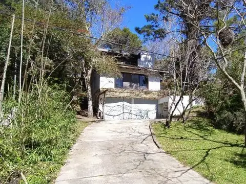 Casa de 7 ambientes en Camino de los pioneros