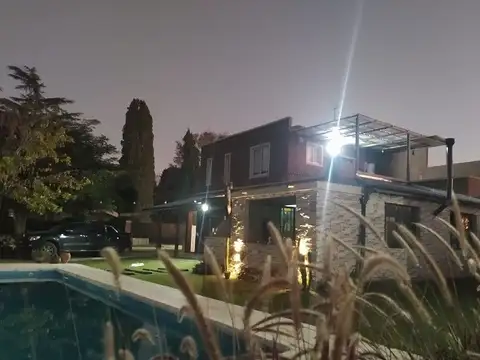 Hermosa Casa  en Venta en el barrio Sausalito, Pilar, Oportunidad