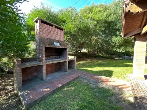 CASA EN VENTA CON PISCINA   LAS GAVIOTAS