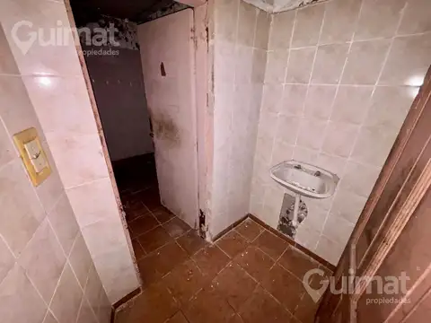 Local en Venta 80 años