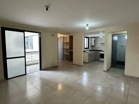 MONOAMBIENTE EN VENTA - PJE. GRIMAU Y GALVEZ 800 - ALT. AV. ROCA  1000