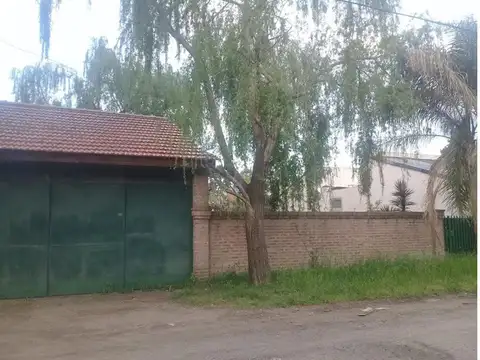 Casa 4 ambientes sobre lote propio