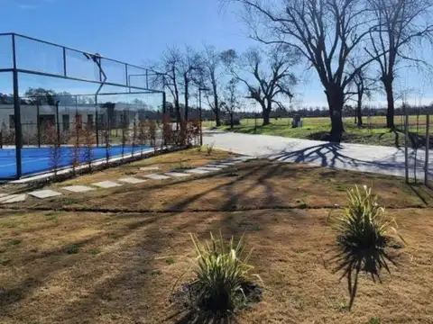 Terreno en Venta en Los Cardos, USD 176.000