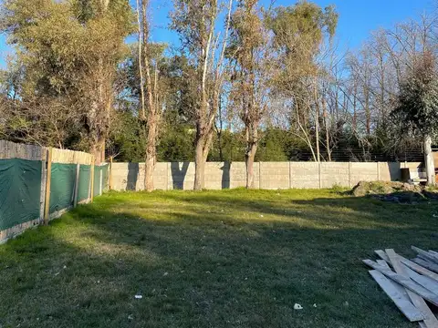 TERRENO A LA VENTA EN DEL VISO BARRIO CERRADO LOS PINOS I