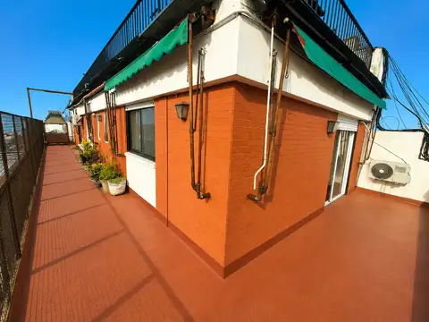 Av Juan  B. Justo 6100, Piso 8