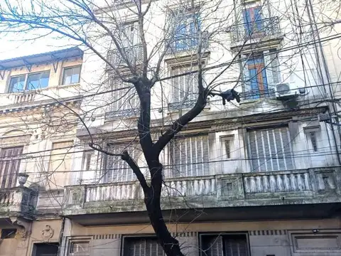DEPARTAMENTO DE 3 AMBIENTES CON DEP AL CONTRAFRENTE