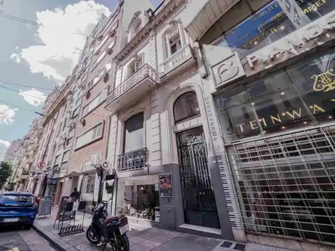 Casa 6 ambientes con 4 baños