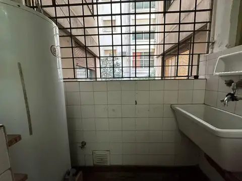 Departamento en  Alquiler 4 Ambientes Amoblado - Recoleta