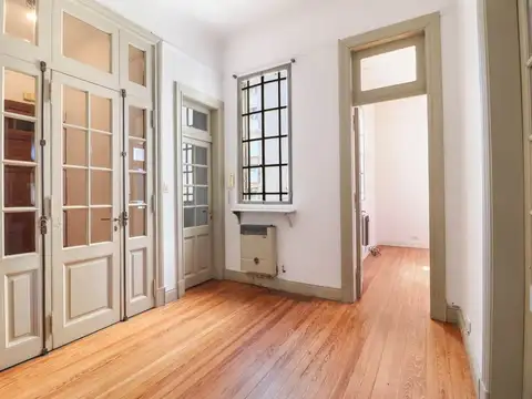Venta Oficina 4 amb con 2 balcones en Caballito
