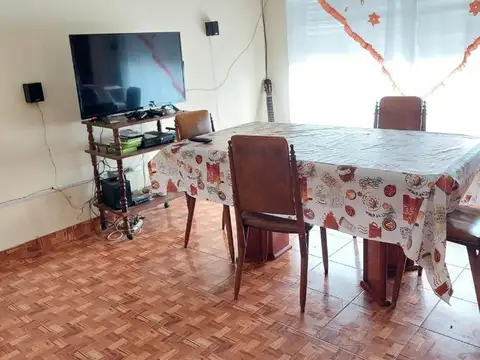 Depto Tipo Casa en Venta de 4 ambientes