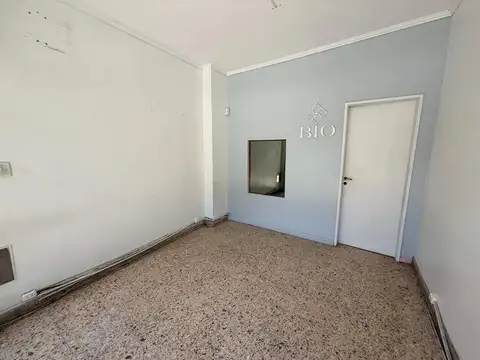 Local en Alquiler en Villa Pueyrredon, $ 630.000