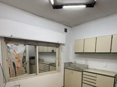 PH sin expensas para uso profesional o comercial Parque Patricios CABA alquiler