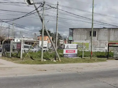 Terreno en Venta 30  mts Fondo