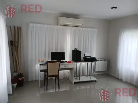 VENDE CASA 3 DORMITORIOS EN COMAHUE GOLF CLUB