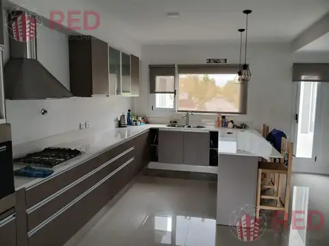 Casa en Venta en Neuquén, USD 550.000