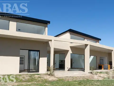 Casa a estrenar en venta – Apart Club San Pedro (Barrio Privado)